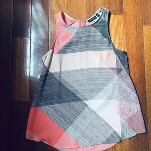 Geometric Patterned Sleeveless Top